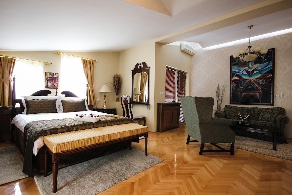 Hotel Villa Ragusa Skopje Rum bild
